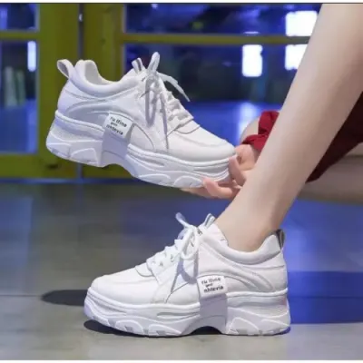Round Toes Platform Women's Sneakers
